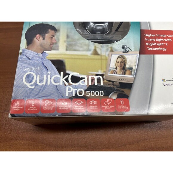 Logitech QuickCam Pro 5000 Webcam Windows 2000, XP OR VISTA - Picture 6 of 7
